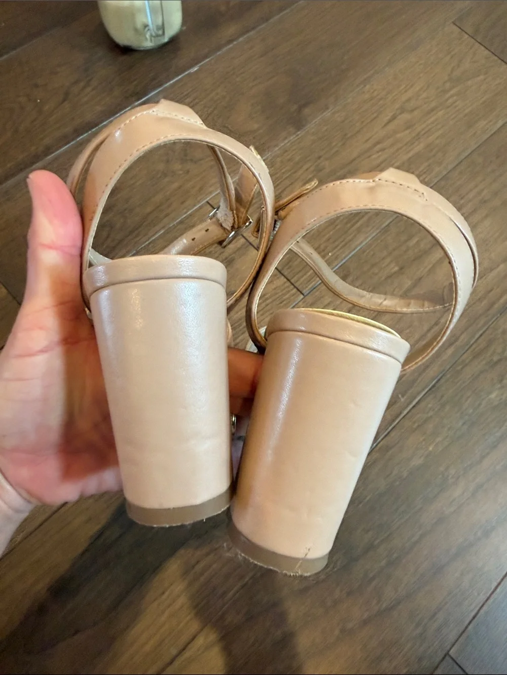 Kelly & Katie Liliena Sandal Size 6 in Tan - C33-070